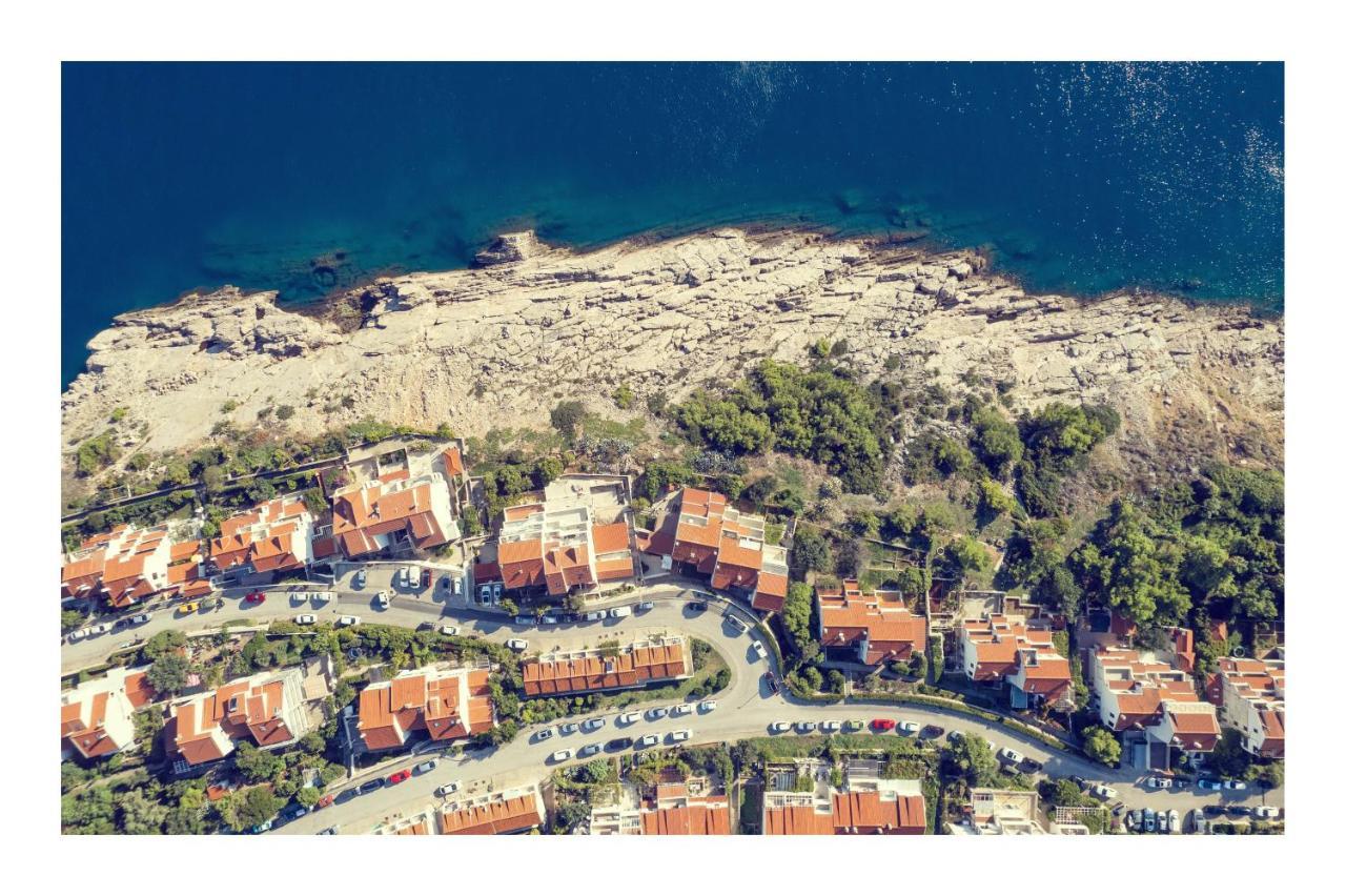 Condo With A Breathtaking View Дубровник Экстерьер фото
